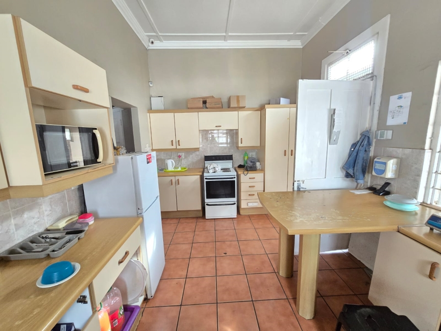 7 Bedroom Property for Sale in Cambridge Eastern Cape